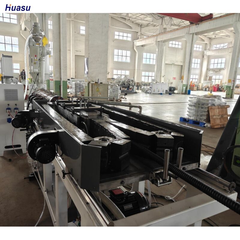 Dây chuyền đùn ống gợn sóng thành đơn với Điều khiển PLC, Công suất động cơ 37kw và Bảo hành 1 năm