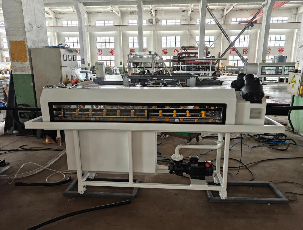 Đường đẩy ống lợp một tường với hệ thống điều khiển PLC và các thành phần điện Schneider / Siemens có độ sâu nitriding thùng 0,4 đến 0,7 mm