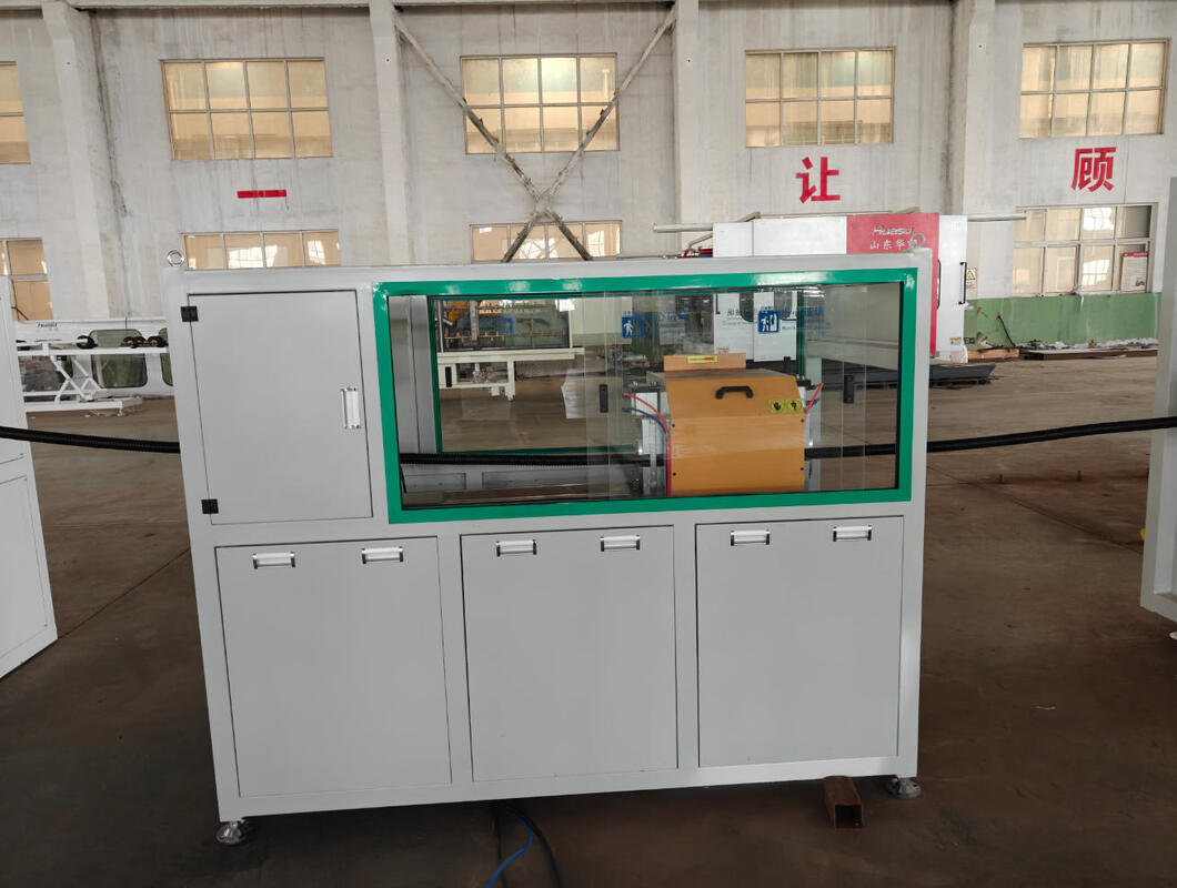 Đường đẩy ống lợp tường đơn với kích thước ống tối đa 110mm, hệ thống làm mát bằng nước và động cơ Siemens cho sản xuất tốc độ cao