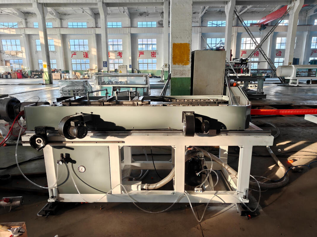 Dây chuyền đùn ống gợn hai thành với các bộ phận điện chính Siemens và máy đùn kiểu tích hợp cho sản xuất 100kg/h - 2000kg/h