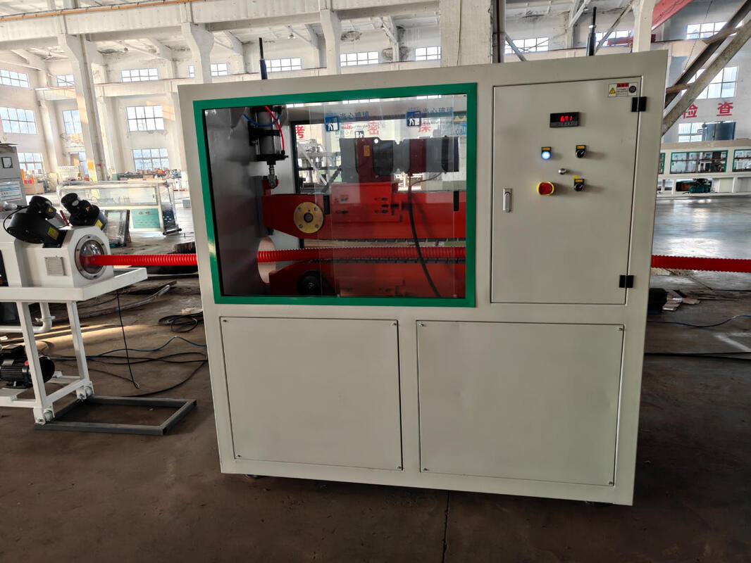 Dây chuyền đùn ống gợn sóng thành đơn làm mát bằng nước với động cơ chính Siemens cho vật liệu PE PP PVC